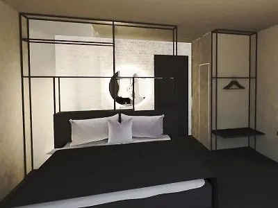 Mittermeiers Alter Ego 4*